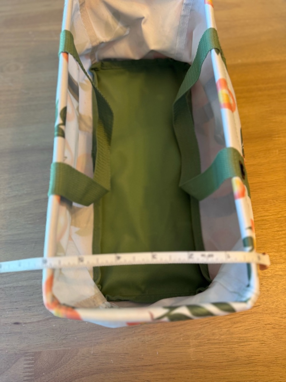 Thirty-One Tiny Utility Tote in the Peach Paradise print - Picture 7 of 7